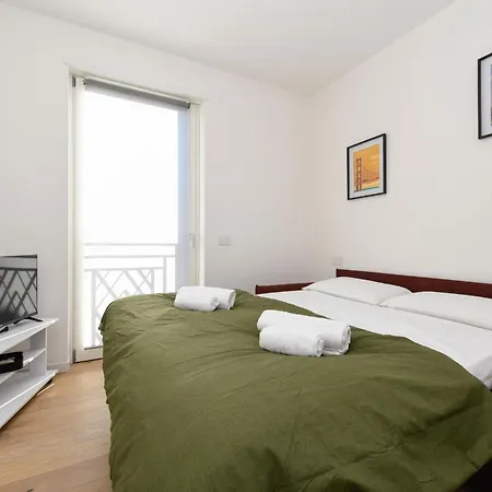 Apartment Desenzanoloft Smeraldo Family (adults Only) Desenzano del Garda