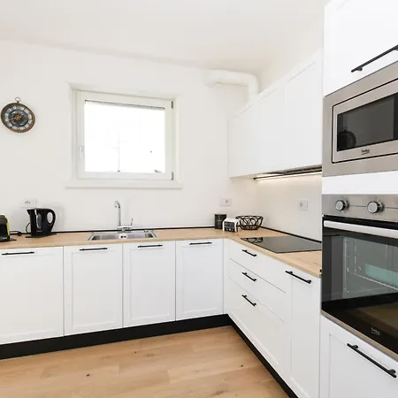 Desenzanoloft Smeraldo Family (adults Only) Apartment *